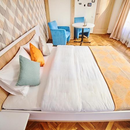 Comfort Apartments In Center ลวีฟ ภายนอก รูปภาพ