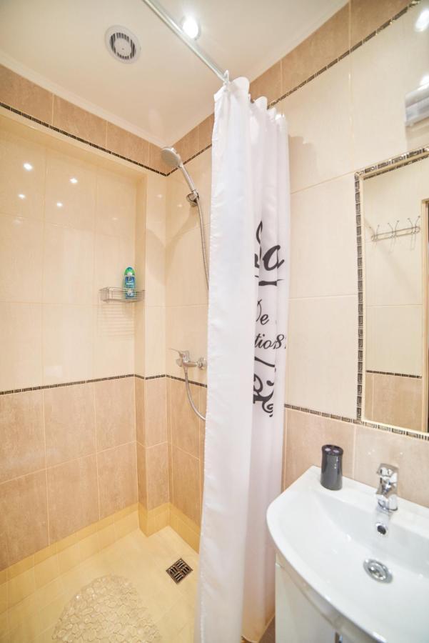 Comfort Apartments In Center ลวีฟ ภายนอก รูปภาพ